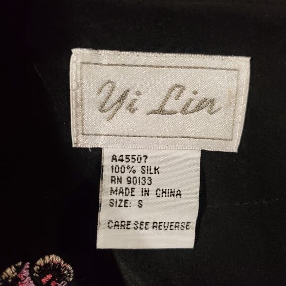 Vtg 90s Yi Lin Silk Embroidered Floral Asian 3/4 Sleeve Kimono Womens S Black - Picture 8 of 11